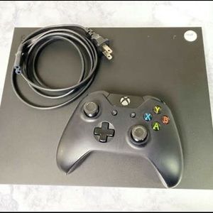 I’m selling my new Xbox one x I never used it before it’s clean it